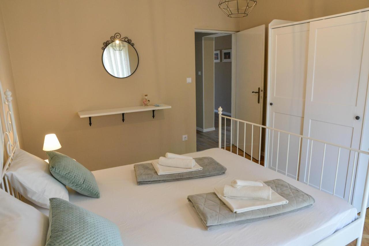 Apartman Maja Zara Esterno foto