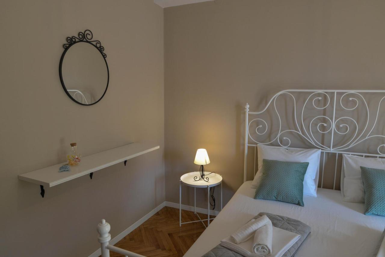 Apartman Maja Zara Esterno foto